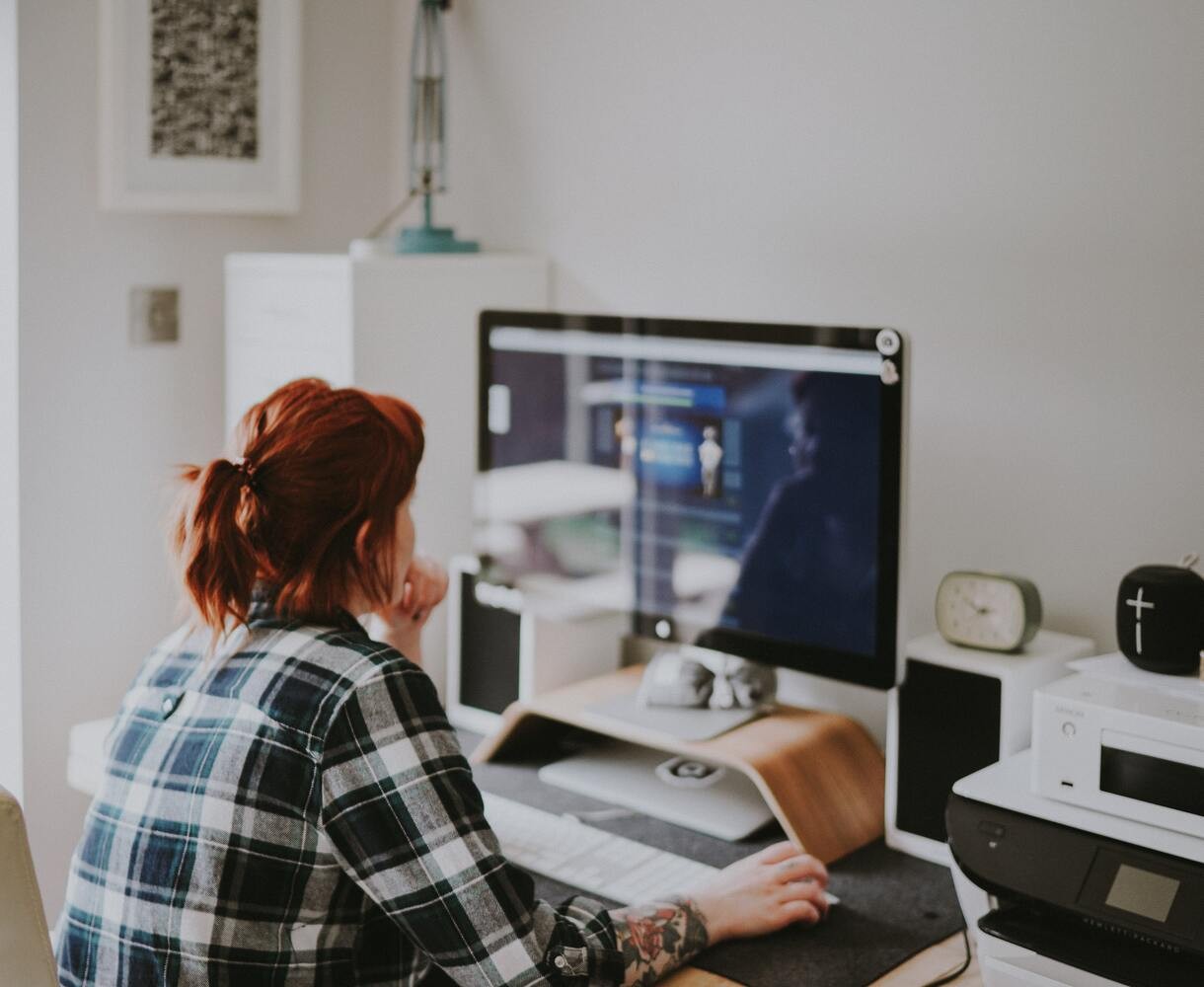 Working from home? A guide to claiming tax deductions Working from home? A guide to claiming tax deductions