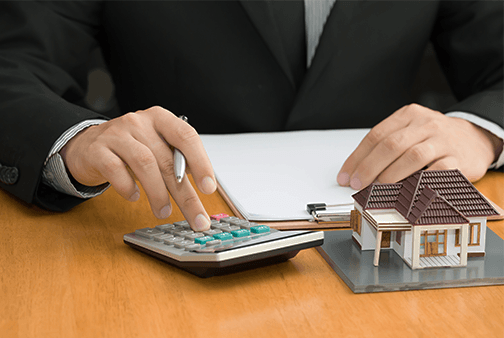 If you don’t have a steady source of income, whether on account of your age or due to any other reason, your options for borrowing debt from the market are limited. However, those who own a house in Australia can monetise their equity and borrow a loan without selling or vacating the house. Such a loan is known as a reverse mortgage, as the borrower receives monthly payments from the lender in lieu of offering the home equity. Here’s everything you need to know about reverse mortgages: If you don’t have a steady source of income, whether on account of your age or due to any other reason, your options for borrowing debt from the market are limited. However, those who own a house in Australia can monetise their equity and borrow a loan without selling or vacating the house. Such a loan is known as a reverse mortgage, as the borrower receives monthly payments from the lender in lieu of offering the home equity. Here’s everything you need to know about reverse mortgages: