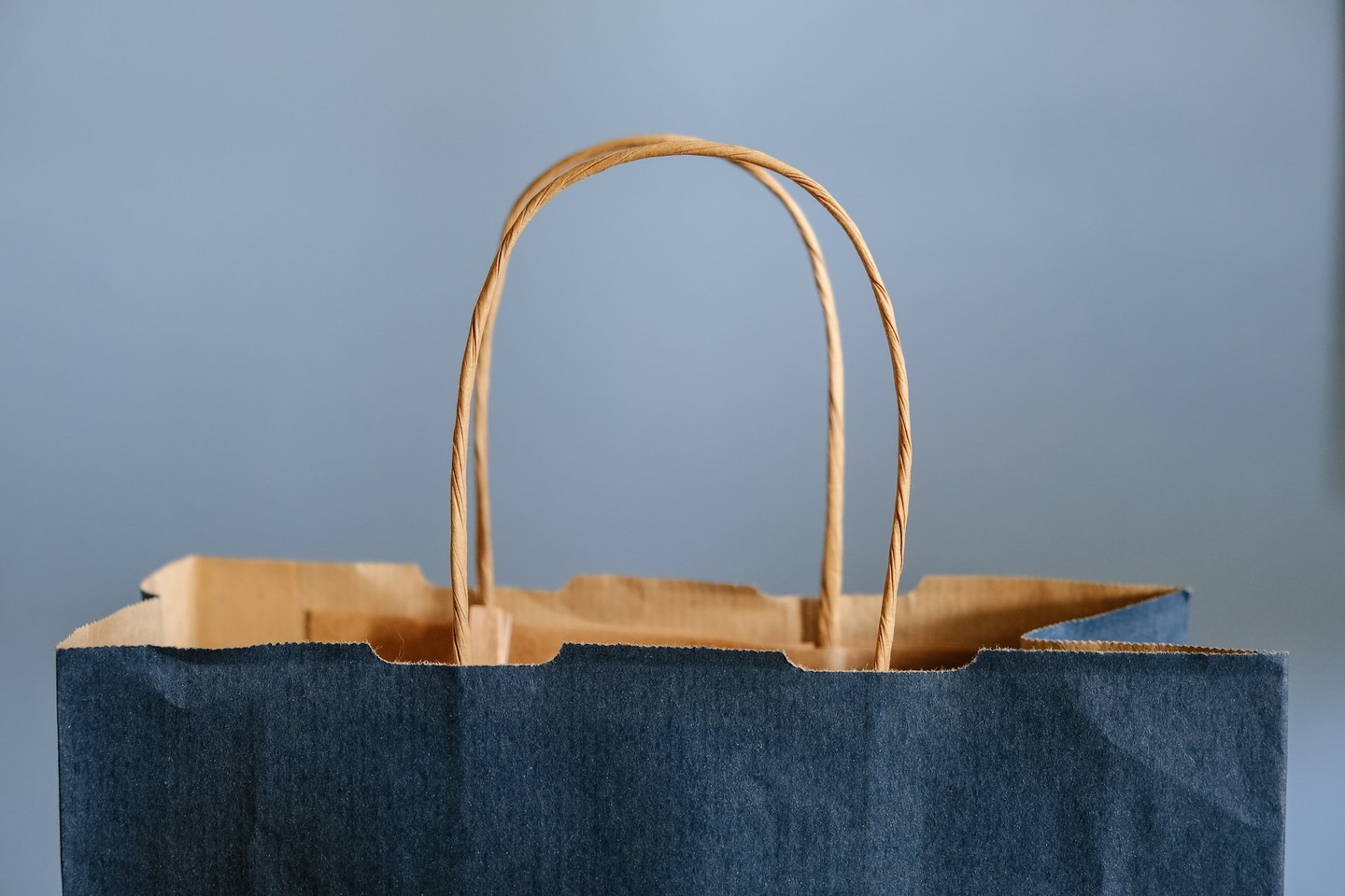 Paper shopping bag handles